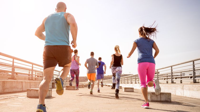 5-people-running